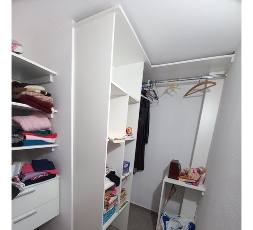 Tanti: Casa En Venta Nueva. Impecable - Opcional: Permuta Rosario