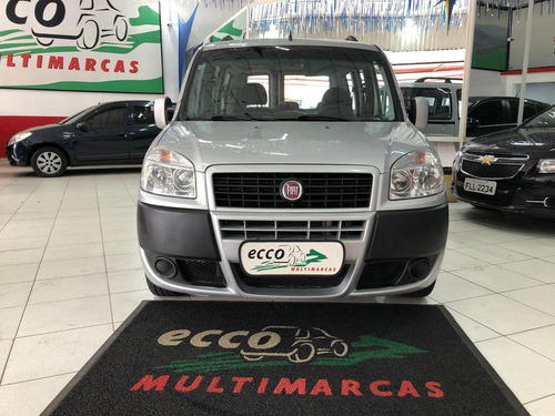 Imagem 2 de 8 de Fiat Doblò Doblo Essence 1.8 Flex 16v 5p Flex Manual