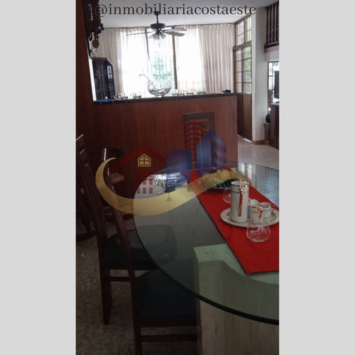 Imagen 7 de 11 de Casa En Venta En Los Corales 5 Hab. 6 Baños Ref 213