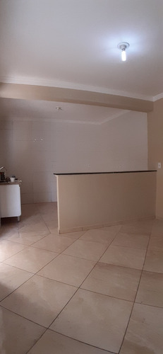 Imagem 4 de 14 de Sobrado Semi Novo - R$ 330.000