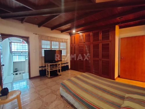 Imagen 6 de 6 de Casa A Pie De Calle, Barrio Obrero Carrera 17.