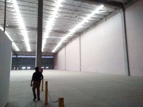 Bodega En Centro De Bodegaje Indistrial