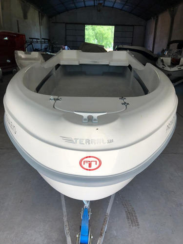 Imagen 1 de 9 de Vendo Tracker Nuevo 530 Robusto Matrizado Sin Motor Fuerte