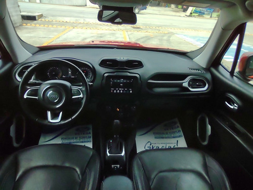 Imagen 6 de 8 de Jeep Renegade Latitude 2019 Colorado Red