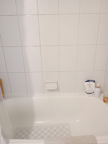 Departamento 2 Dorm, 1 Baño, Segundo Piso, Buen Estado