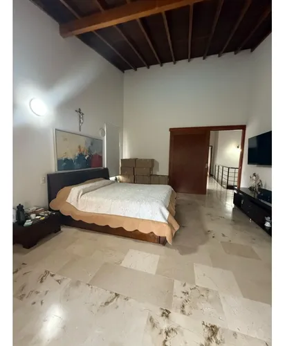 Casa Envigado Con Piscina Privada- 3alcobas-estudio- Área Total 397mt2