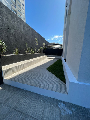 Alquiler Departamento 2 Dormitorios Banfield Con Cochera
