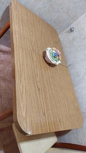 Mesa De Cocina Fórmic Impecable+ Dos Sillas Marrón Claro Marrón Claro (Usado)
