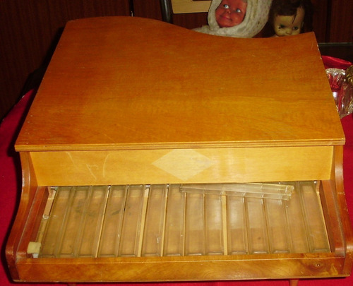 Antiguo Instrumento Infantil Musical Madera Piano