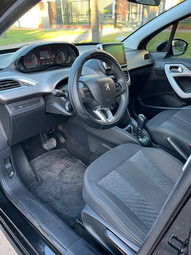 Peugeot 208 1.6 Allure Tiptronic
