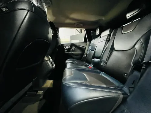 Jeep Cherokee LIMITED PREMIUM
