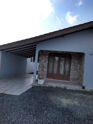 Imagem 1 de 10 de Casa - Padrão, Para Venda Em Joinville/sc - V460