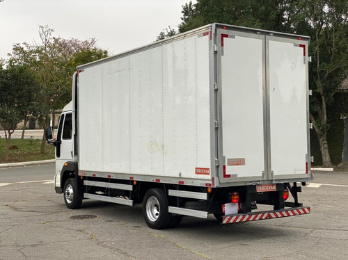 Imagem 3 de 14 de Ford Cargo 816 S 2019