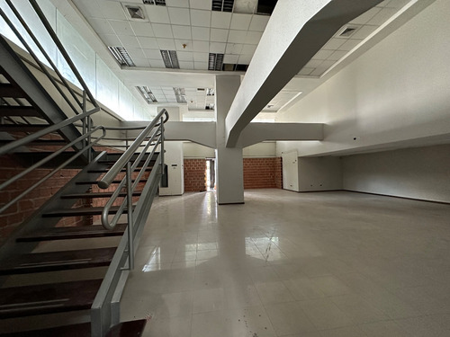 Local Comercial En Alquiler En La California