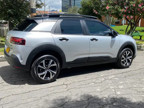 Citroën C4 Cactus 1.6 Shine Turbo Aut