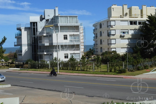 Imagen 7 de 20 de Apartamento En Goleta, En Venta, Mansa, Punta Del Este, 3 Dormitorios.