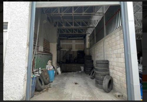 Renta De Bodega Comercial En Iztapalapa, Frente A Central De Abastos Le399