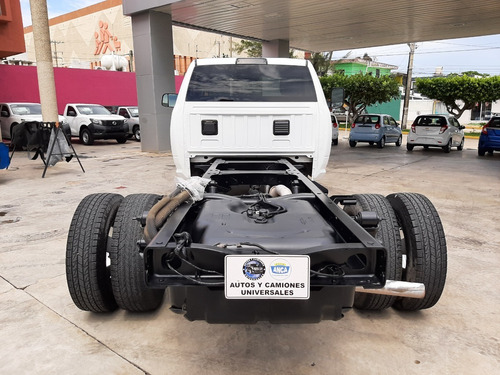 Imagen 4 de 12 de Ram 4000 2015