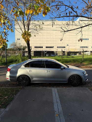 Volkswagen Vento 2.0 Sportline Tsi 200cv Bi-xenon Dsg