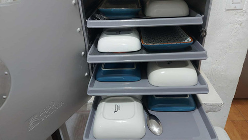 Vajilla Con Caja De 4 Charolas De Copa Airline Gris Airline (Usado)