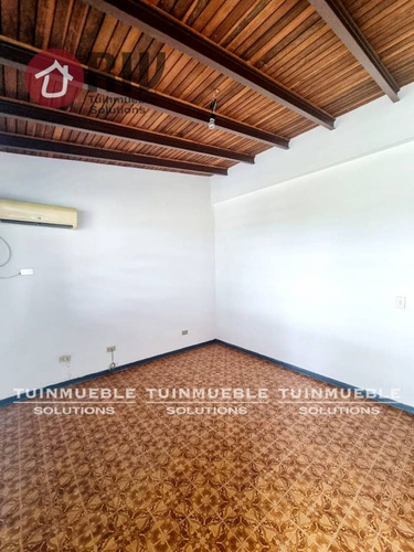 Imagen 16 de 28 de Venta - Town House En Naiguatá. La Guaira.