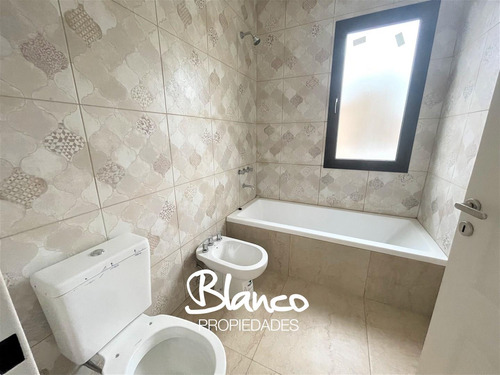 Casa En Venta En Altos De Campo Grande, Pilar, G.b.a. Zona Norte