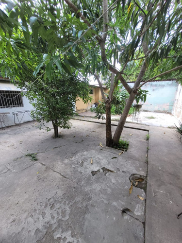 Casa En Venta/ Sector La Candelaria En Maracay/ Pg1112