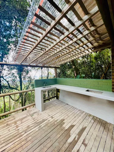 Lote Con Cabaña En Oriente Palmas Via Sajonia