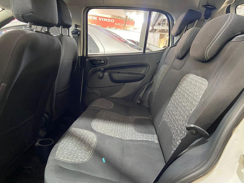 Fiat Uno Attractive 1.0 6v Flex 4 P