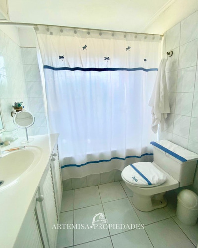 Espaciosa Casa En Rancagua: 4h/4b, 700m² Terreno