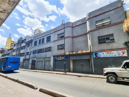 Venta De Edificio Comercial En La Avenida Baralt Cl Mls 25-9944