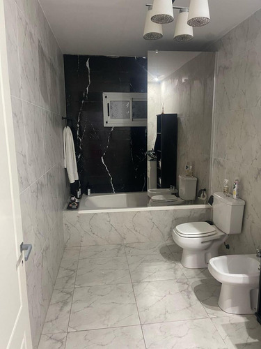 Casa En Venta - 3 Dormitorios 3 Baños - 4 Cocheras - 210mts2 - Haras Del Sur Ii