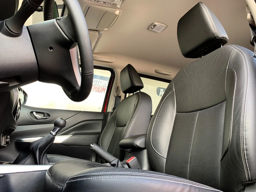 Imagen 10 de 14 de Nissan Frontier 2020 2.4 Le Platinum Mt