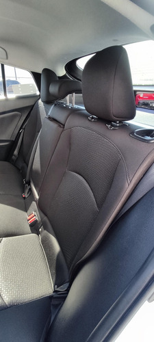 Toyota Prius 1.8 Base Cvt