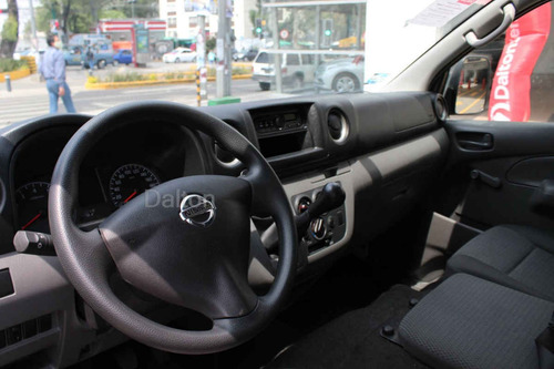 Imagen 12 de 15 de Nissan Urvan 2021 4 Cilindros