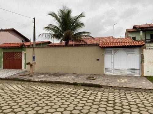 Imagem 1 de 14 de Belíssima Casa Com Piscina Em Itanhaém - 7287 | A.c.m