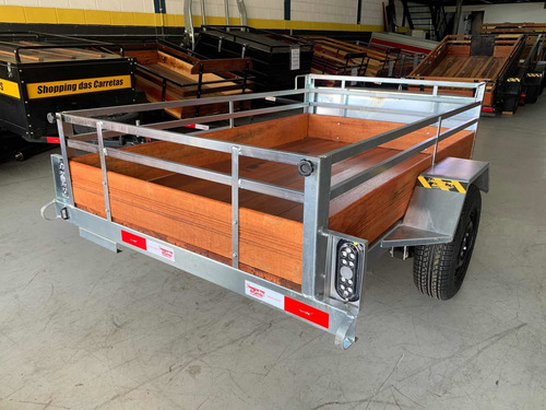 Carretinha Fazendinha Com Baú 2.00 X 1.20 - Carreta Com Baú