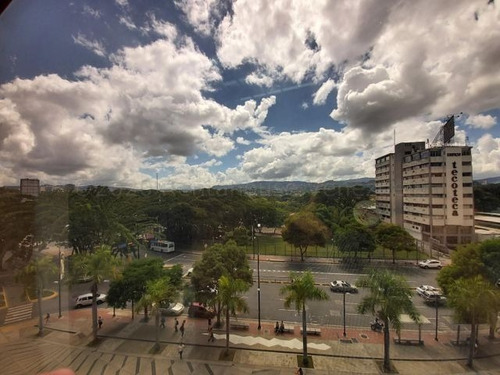 Imagen 28 de 28 de Oficina Alquiler Los Palos Grandes 22-10850 Eva Castillo 0414.3067220