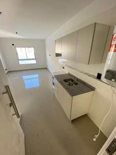 Imagen 2 de 11 de Venta De Departamento Dos Ambientes A Estrenar Lomas Del Mirador