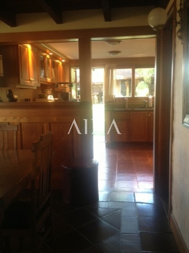 Casa En Pinares- Ref: 205