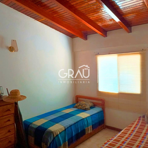 Casa En Venta Con Terreno En Altos De Santa Fe