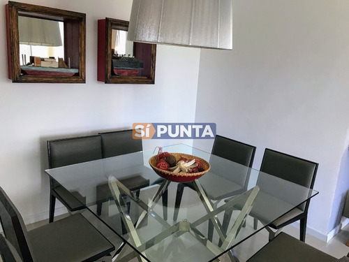 Imagen 2 de 8 de Apartamento En Alquiler