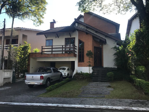 Casa À Venda Em Alphaville 05 | 360m² | 3 Suítes | Piscina | Ótima Localização - Cncl1050