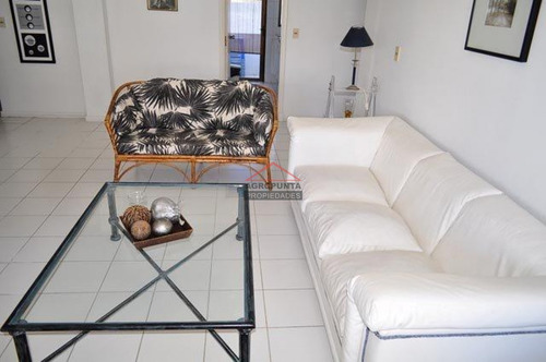 Apartamento En Península 3 Dormitorios Con Garage- Ref: 5297
