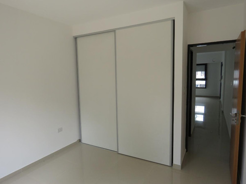 Imagen 9 de 13 de Venta -ph - Moron Sur