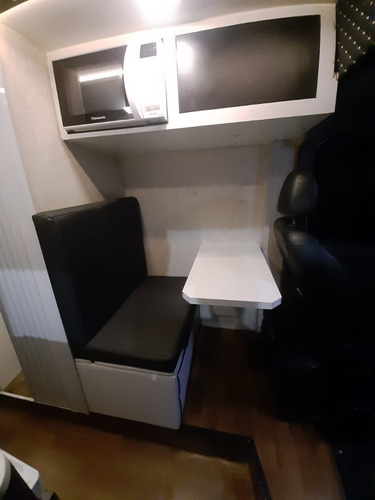 Imagem 2 de 15 de Motor Home Renault Master