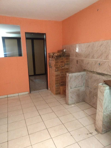 Oportunidade! Casa+barracão 180m2 Proximo Supermercado Bh