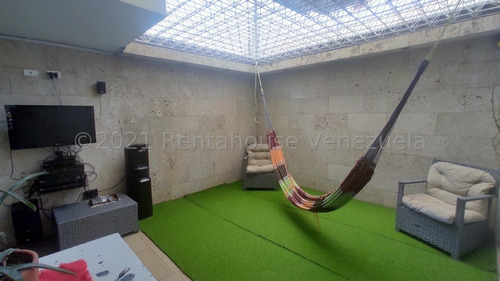 Townhouse En Venta Turmero Urb. Villa Paraiso Ec23-3845