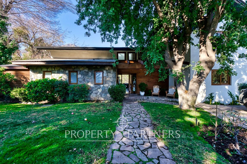 Casa En Venta En Entorno Único Del Arrayan, En Cal...