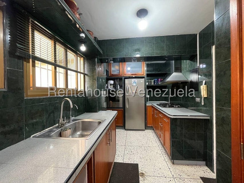 Amplio Y Moderno Apartamento Con Excelente Ubicacion En El Centro De Barquisimeto. Carrera 17 / 25-19502 As-ab